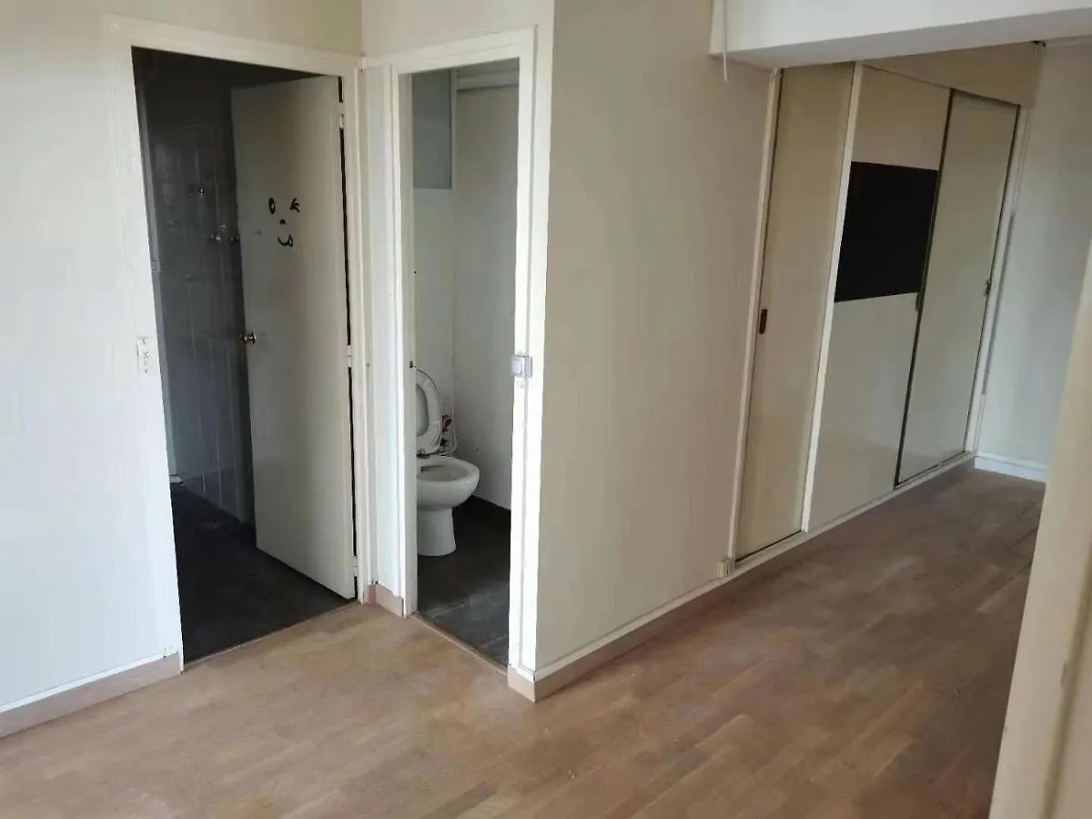 Chambre Spacieuse Et Confortable Il Y A Un Ascenseur Et Idealement Situe Apartment Choisy-le-Roi Homestay